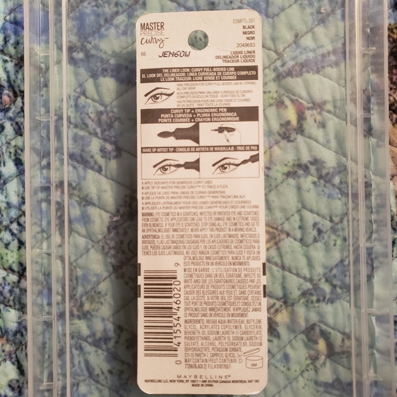 MAYBELLINE Curvy eyeliner - Picture 3 of 3
